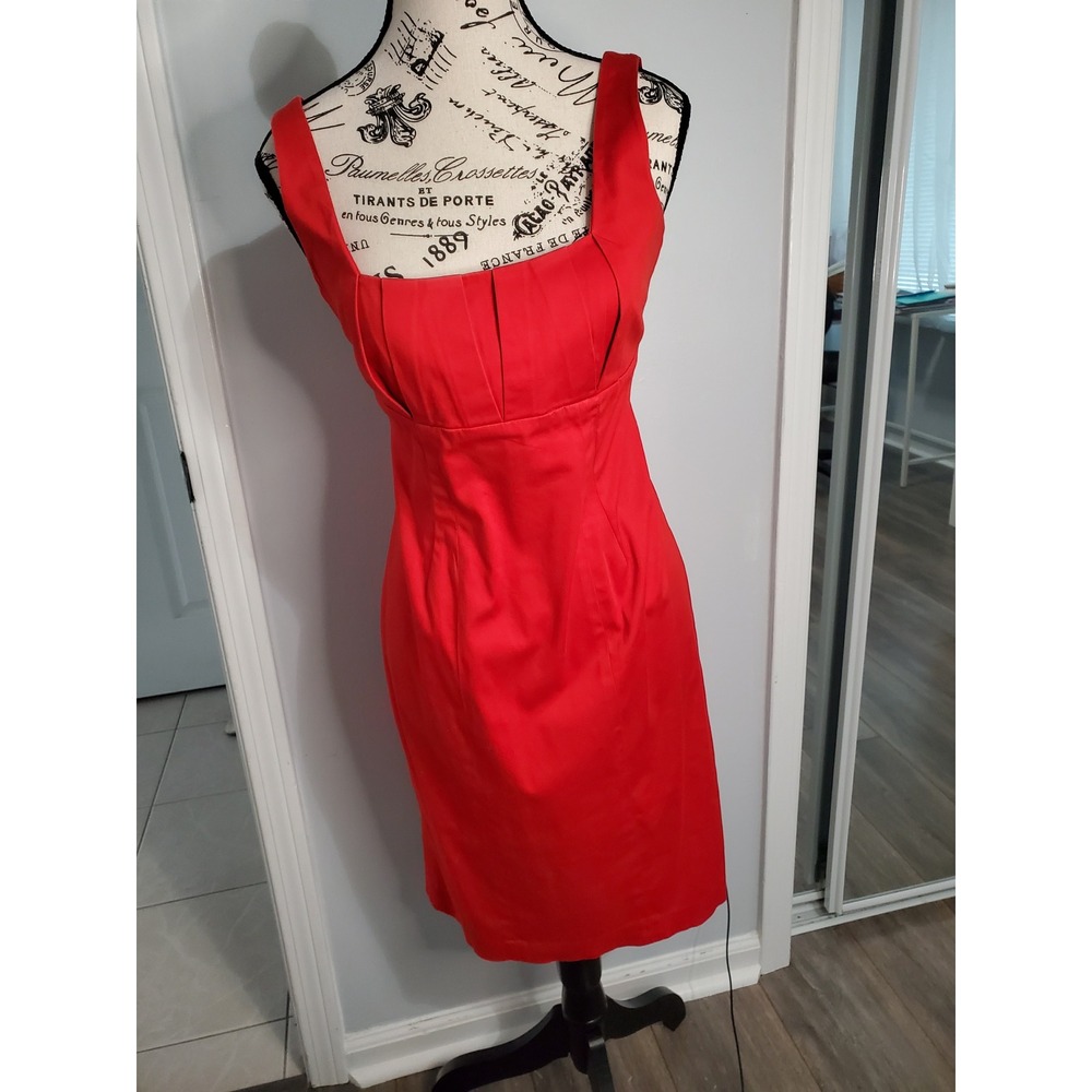 Calvin Klein Red Pleated Square Neck Sheath Dress Size 2 Professional Cocktail
